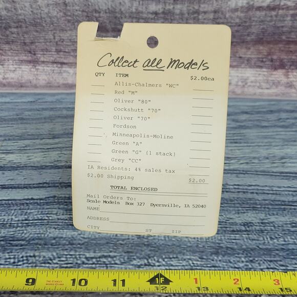 Vtg Scale Models 1/64 scale 1/64 Minneapolis Moline UDLX Comfort King Tractor - Picture 7 of 7